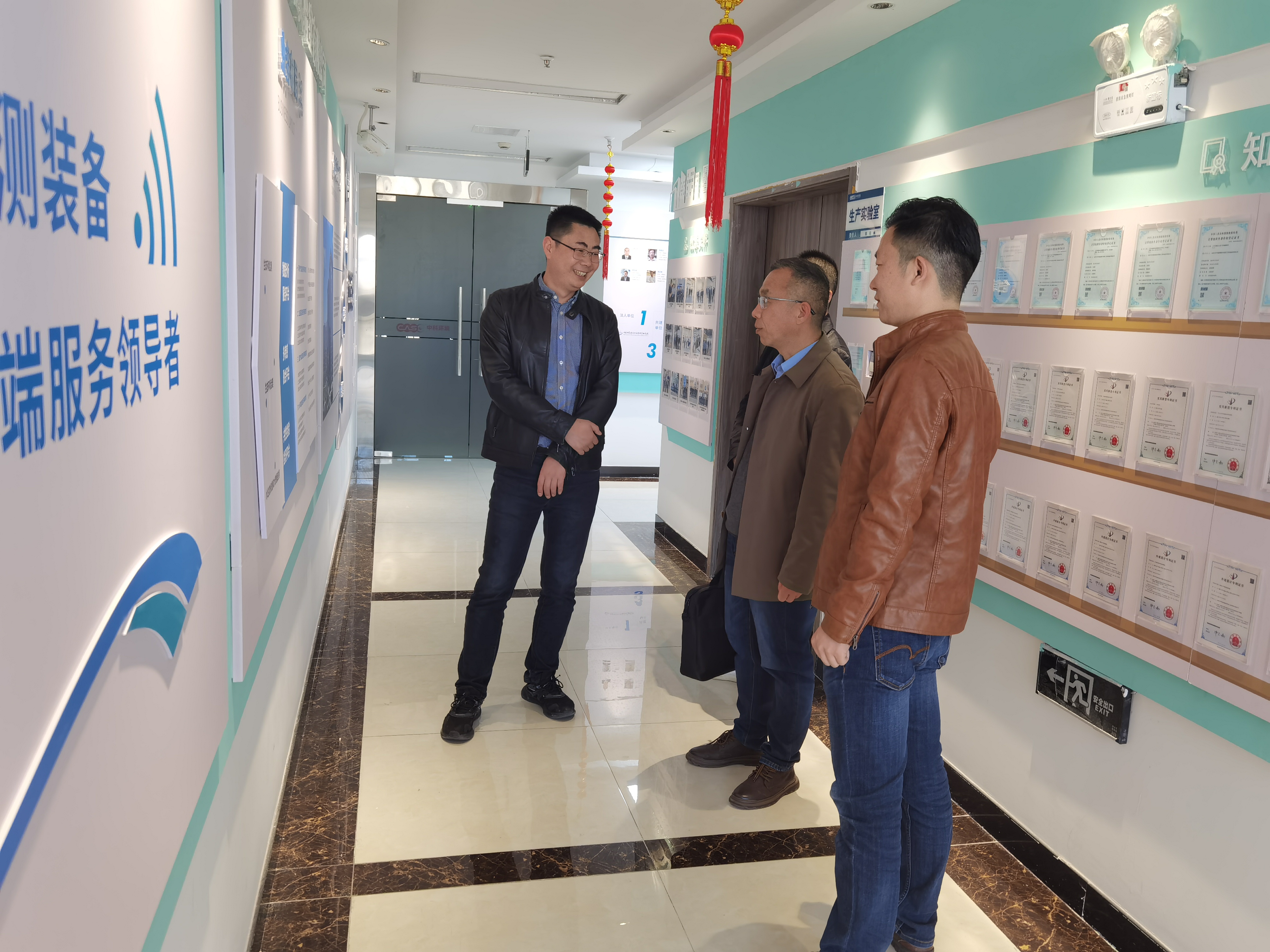 1678944640692410.jpg 1678944640692410.jpg